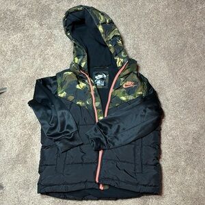 Kids nike jacket size 7